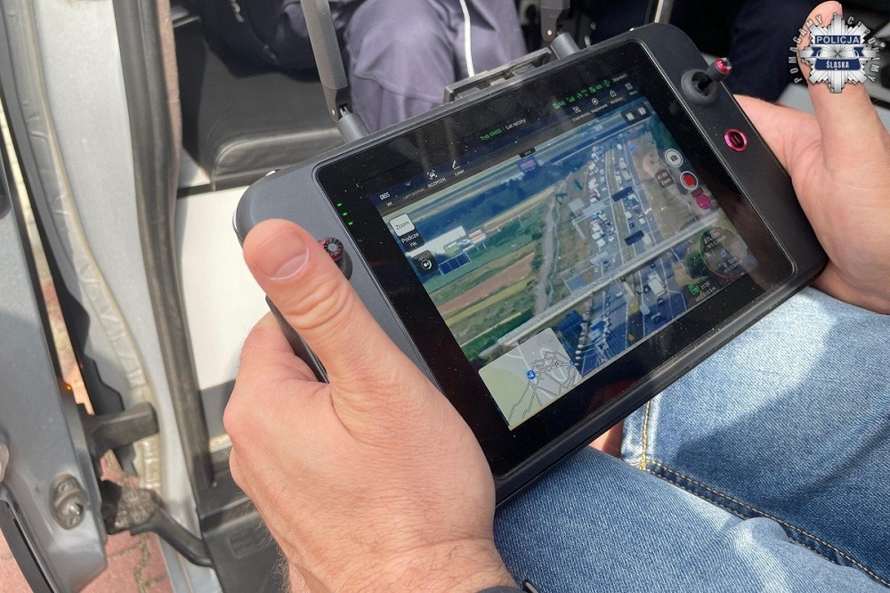 63 akcje z dronami w 2025 roku – setki kierowców ukaranych