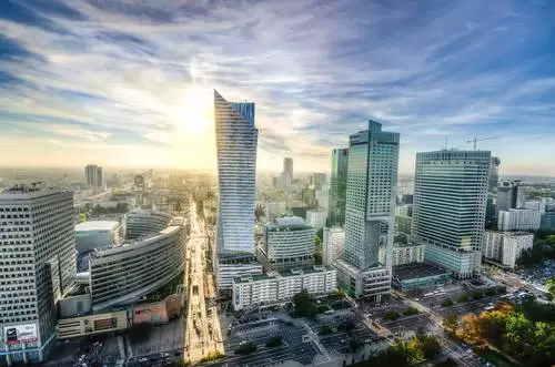 Dlaczego Warszawa? Zalety lokalizacji biznesu w stolicy