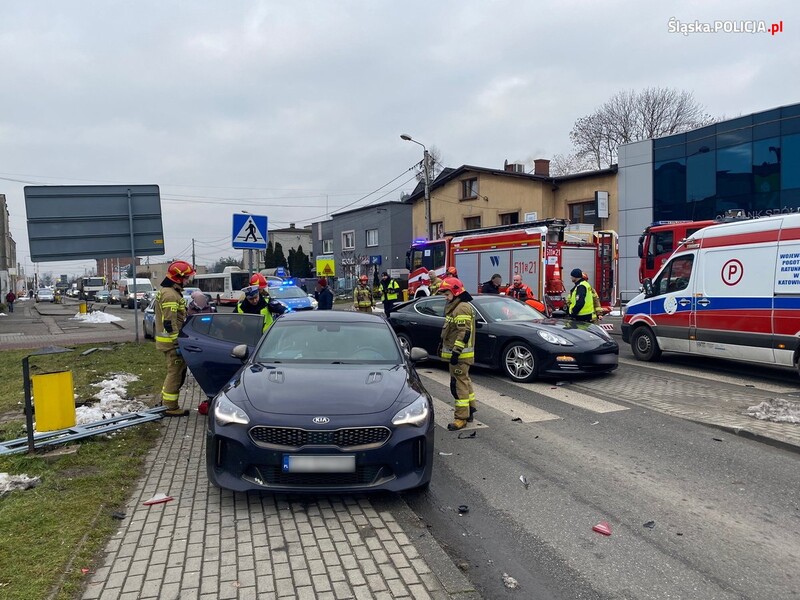 [FILM] Policyjny pościg za estońskim audi! Kierowca uderzył w porshe i uciekał dalej