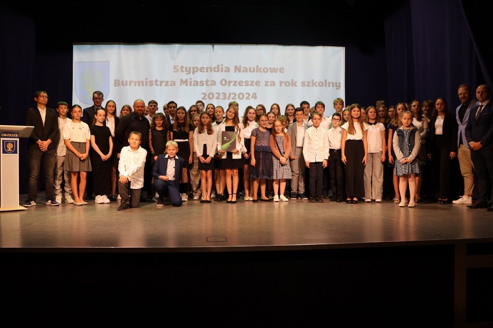 Masz osiągnięcia w nauce? Aplikuj o stypendium Burmistrza Orzesza  / fot. UM Orzesze