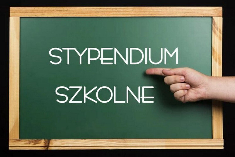 Stypendia szkolne i zasiłki szkolne dla uczniów zamieszkałych na terenie Miasta Orzesze / fot. UM Orzesze