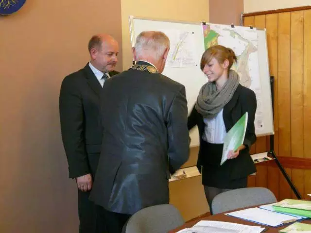 Stypendy&#347;ci burmistrza za II semestr nauki 2012/2013
