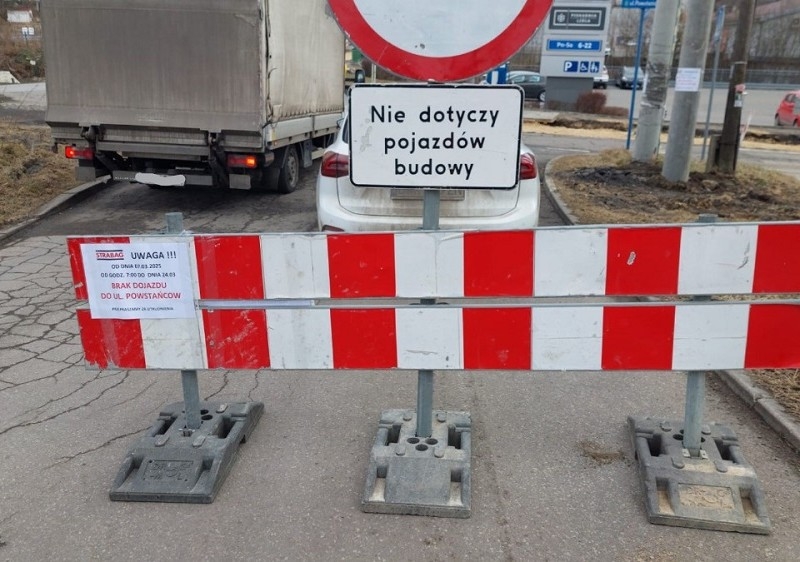Utrudnienia w ruchu na ul. Powstańców i Traugutta w Orzeszu