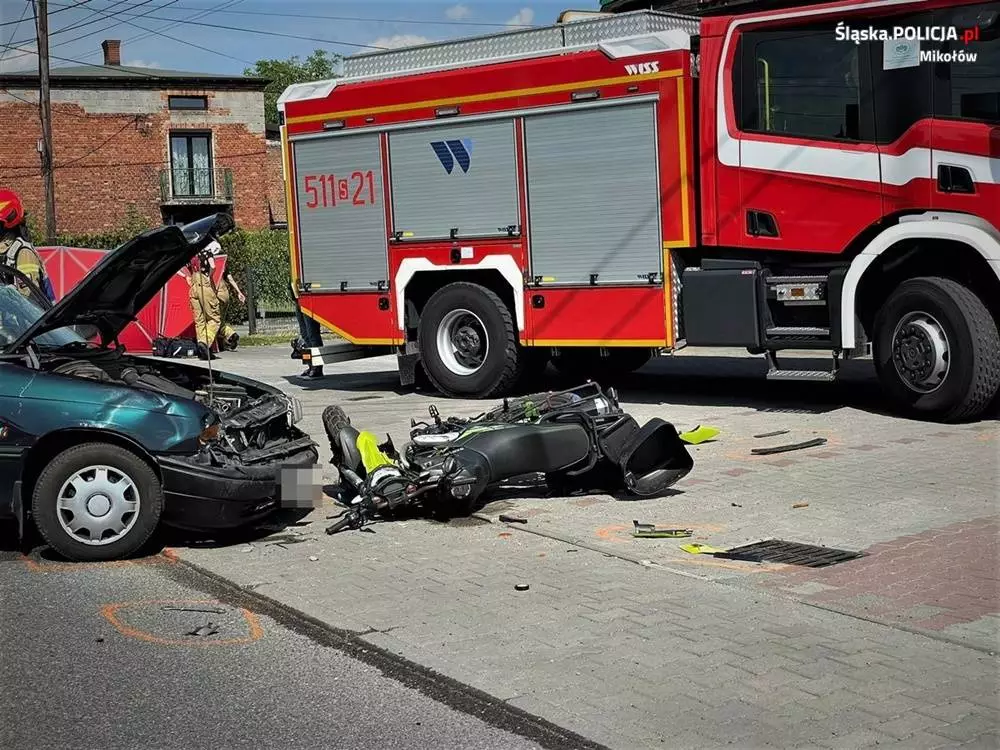 Wypadek drogowy w Orzeszu. Nie żyje 52-letni motocyklista / fot. KPP Mikołów