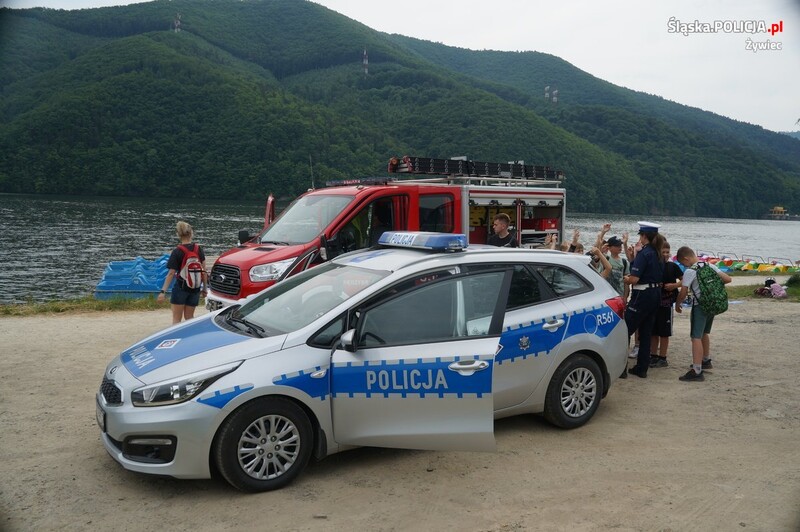 Zadbaj o bezpieczny wypoczynek: Policja radzi jak