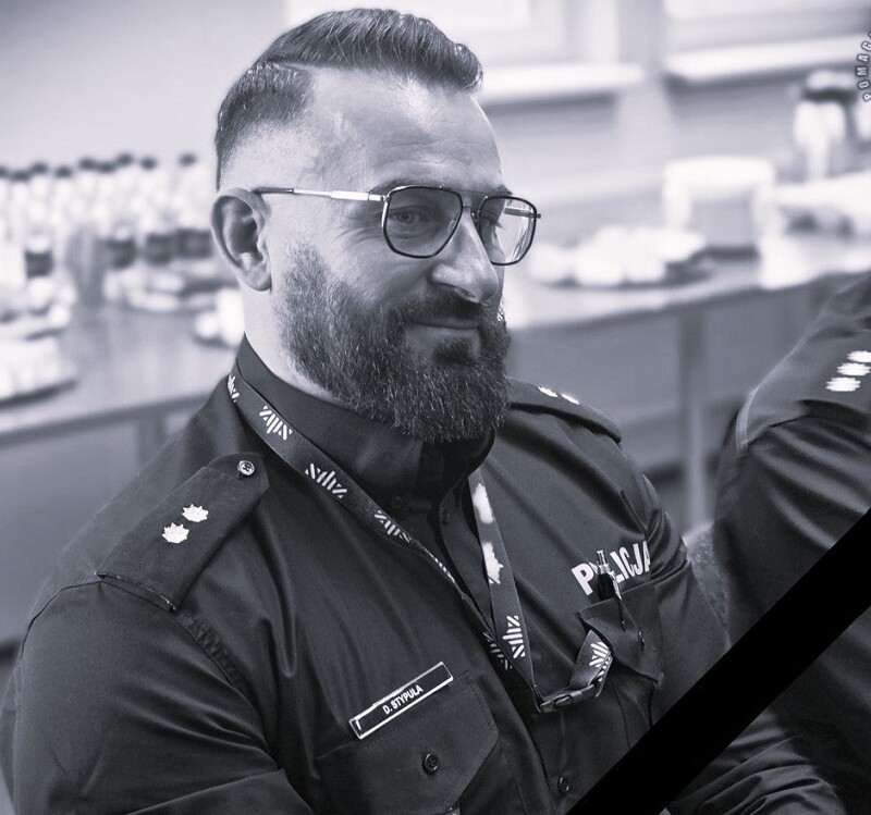 Zmarł komendant Komisariatu Policji w Orzeszu – komisarz Dariusz Stypuła